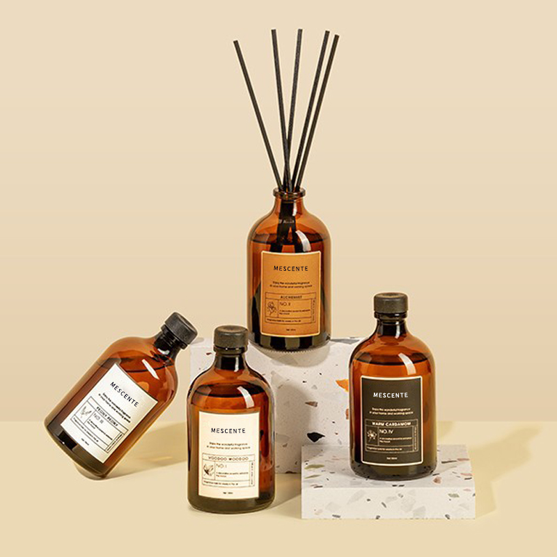 Stor svart och guld 100 ml iriserande lyxglas Färgglada pinnar Fiber Reed Diffuser Luftfräschare Lösningsmedel