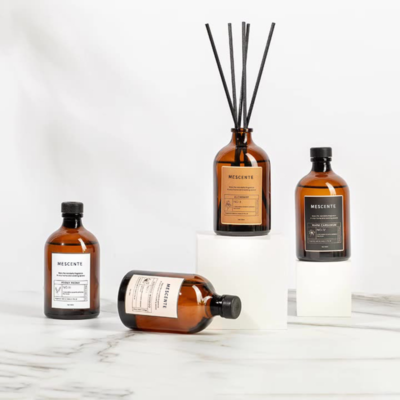 Stor svart och guld 100 ml iriserande lyxglas Färgglada pinnar Fiber Reed Diffuser Luftfräschare Lösningsmedel