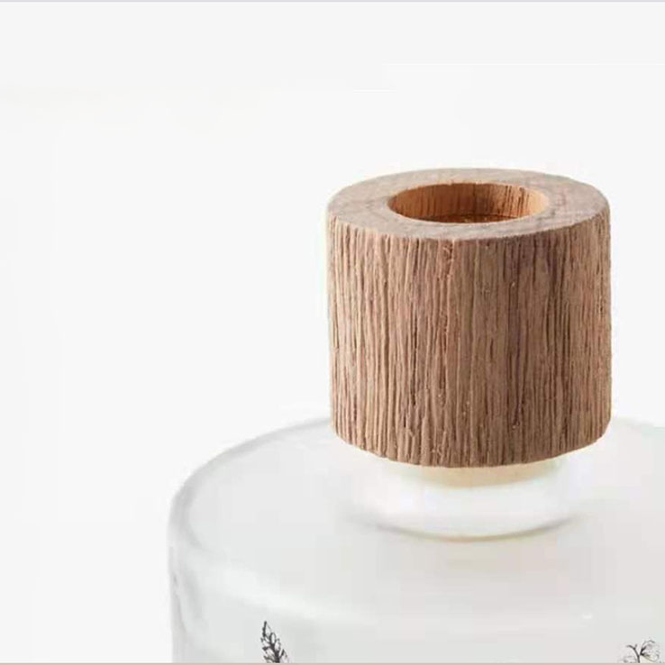 M&Scent Grossist Lyx Skräddarsydd Dekorativt Bärnstensglas Ingen Brand Unik Transparent Blommig Aroma Reed Diffuser