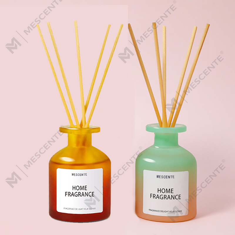 Partihandel Unik glasflaska Doft Blommor Reed Diffuser Oljepåfyllning med förpackningar Presentset
