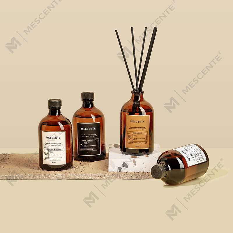 Stor svart och guld 100 ml iriserande lyxglas Färgglada pinnar Fiber Reed Diffuser Luftfräschare Lösningsmedel