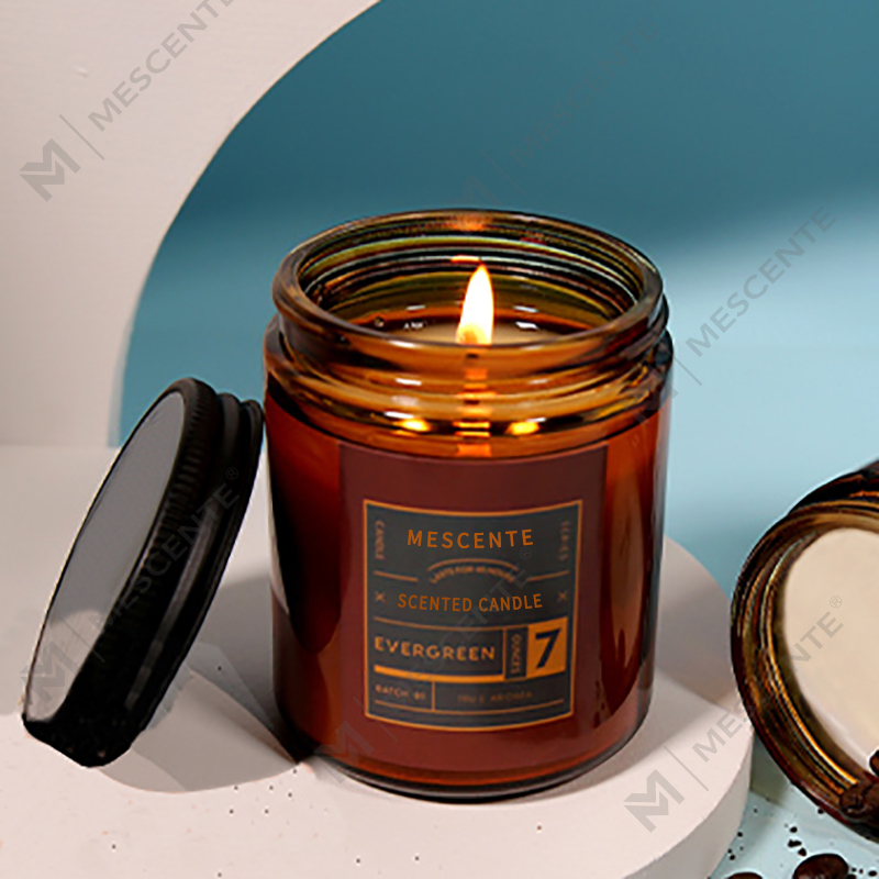 M&Scent custom private label lyxiga doftljus av sojavax med lock