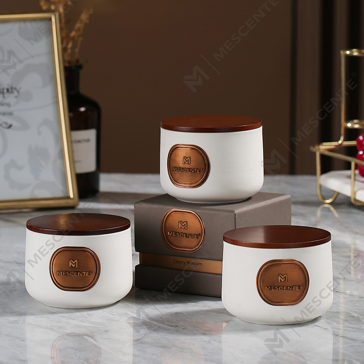 M&Scent private label keramiska anpassade doftande kokosvaxljus presentset