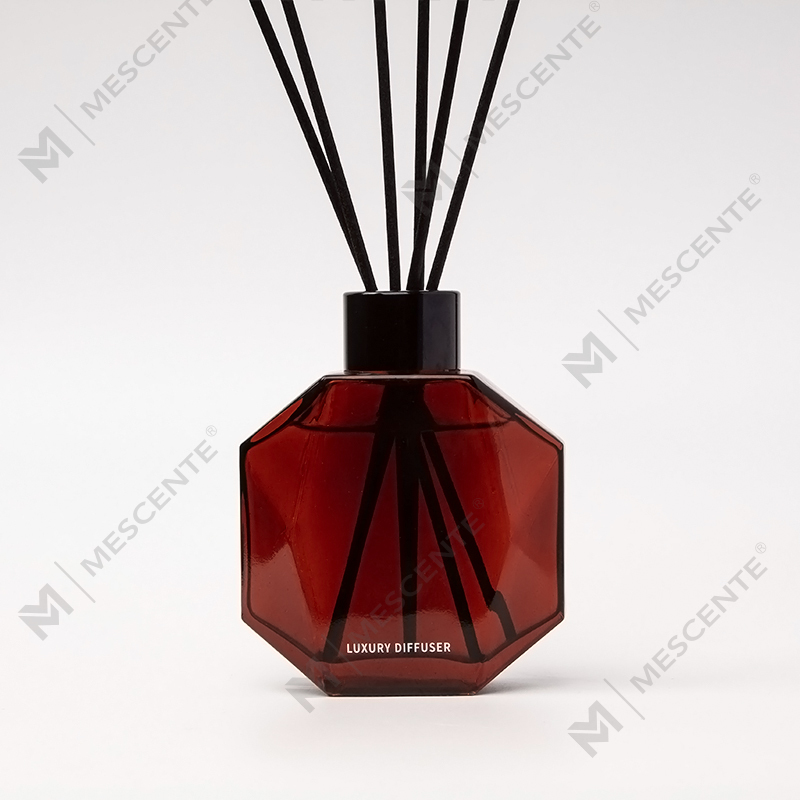 M&Scent Wholesale Lyxig anpassad miniflaska Aromaterapi Reed Diffuser Oil med presentförpackning