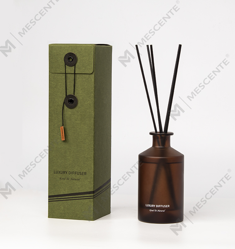 M&Scent Custom Luxury Frostat glasflaska Home Eterisk oljerörsspridare