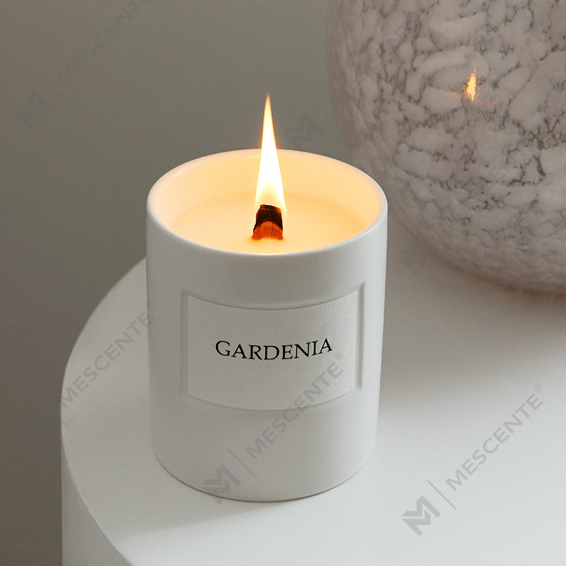 M&Scent grossist anpassade lyxiga hemdoft glasburkar doftande sojavaxljus