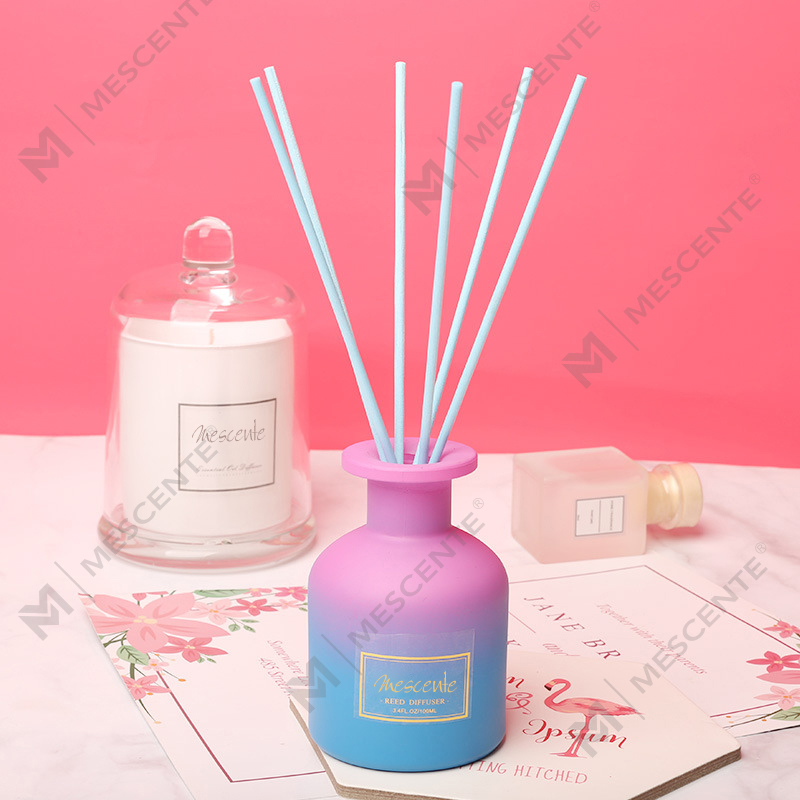 M&Scent private label rund flaska husdoft reed diffuser