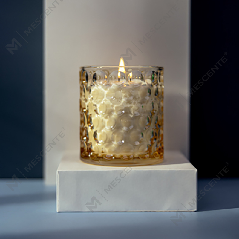 Skräddarsydda lyxiga klarfärgade glassojavax Private Label Citta-märkta doftljus med torkade blommor